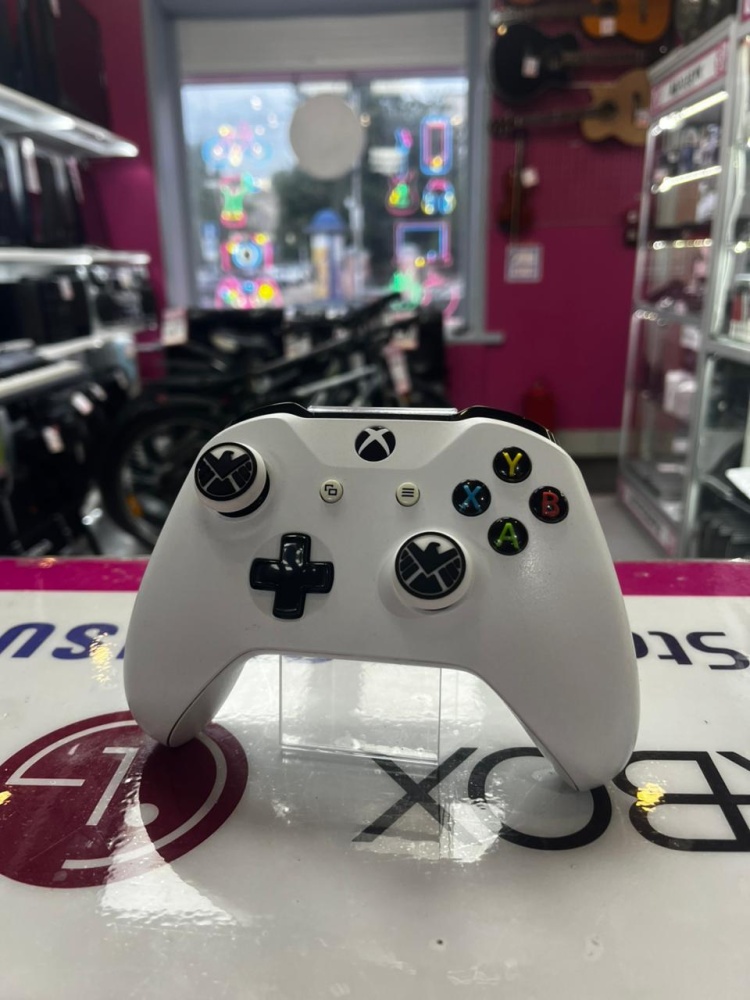 Геймпад xbox one s