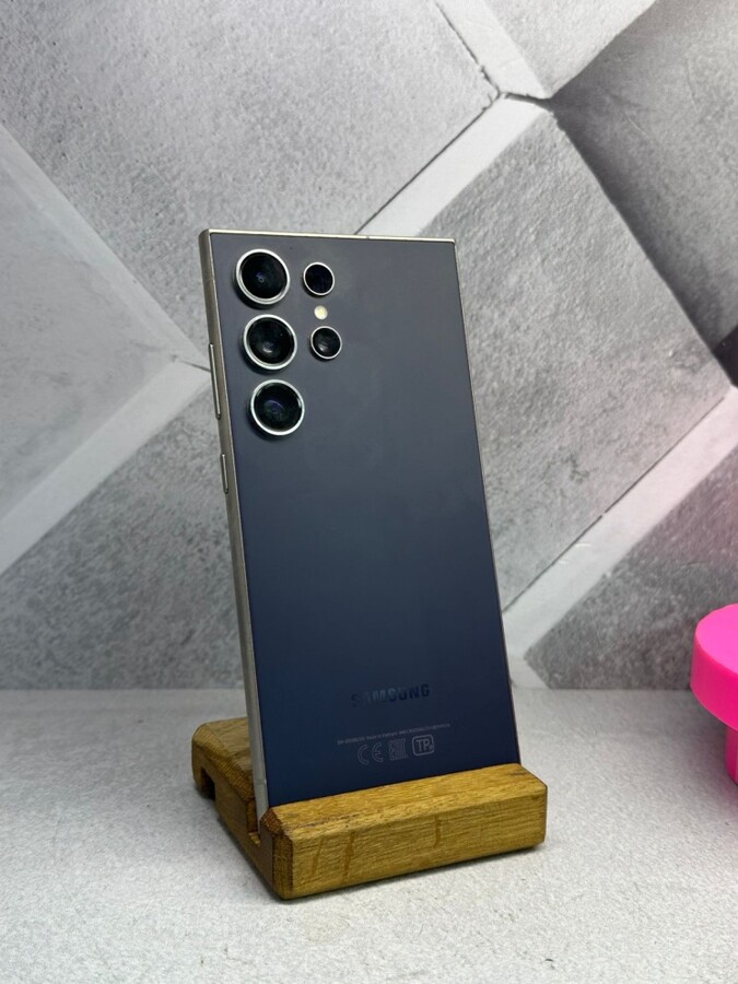 Смартфон Samsung S24 ultra 12/512