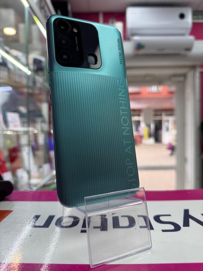 Мобильный телефон Tecno Spark Go 2022 2/32gb