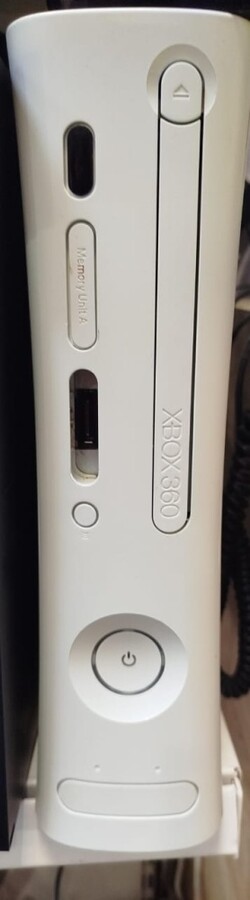 Игровая приставка XBOX 360
