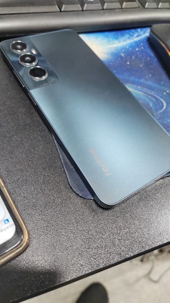 Смартфон Realme C65