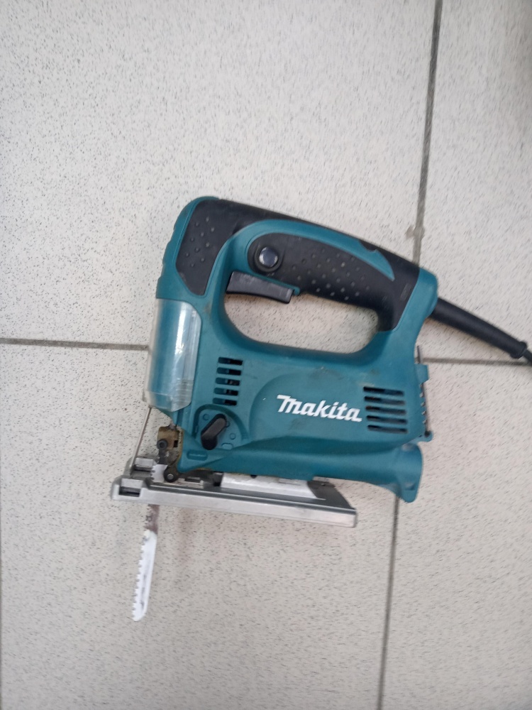 Лобзик MAKITA 4329