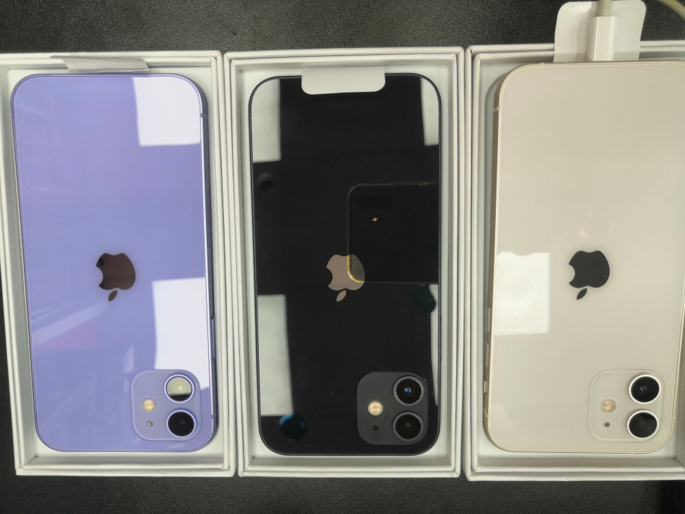 Смартфон iPhone 12 128 Gb