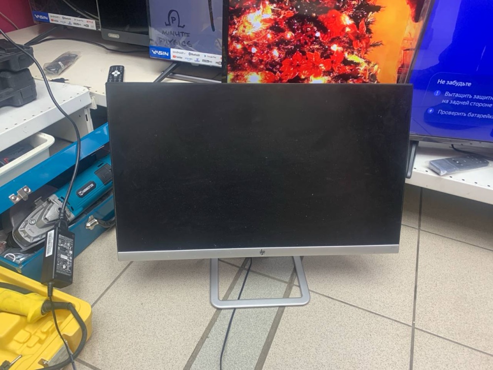 Монитор HP 24ES