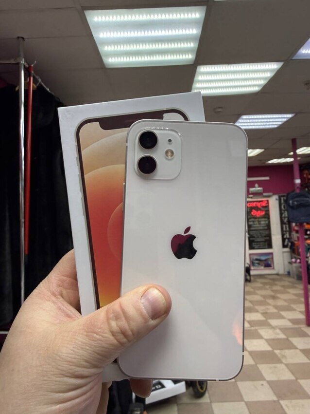 Смартфон iPhone 12 128 Gb