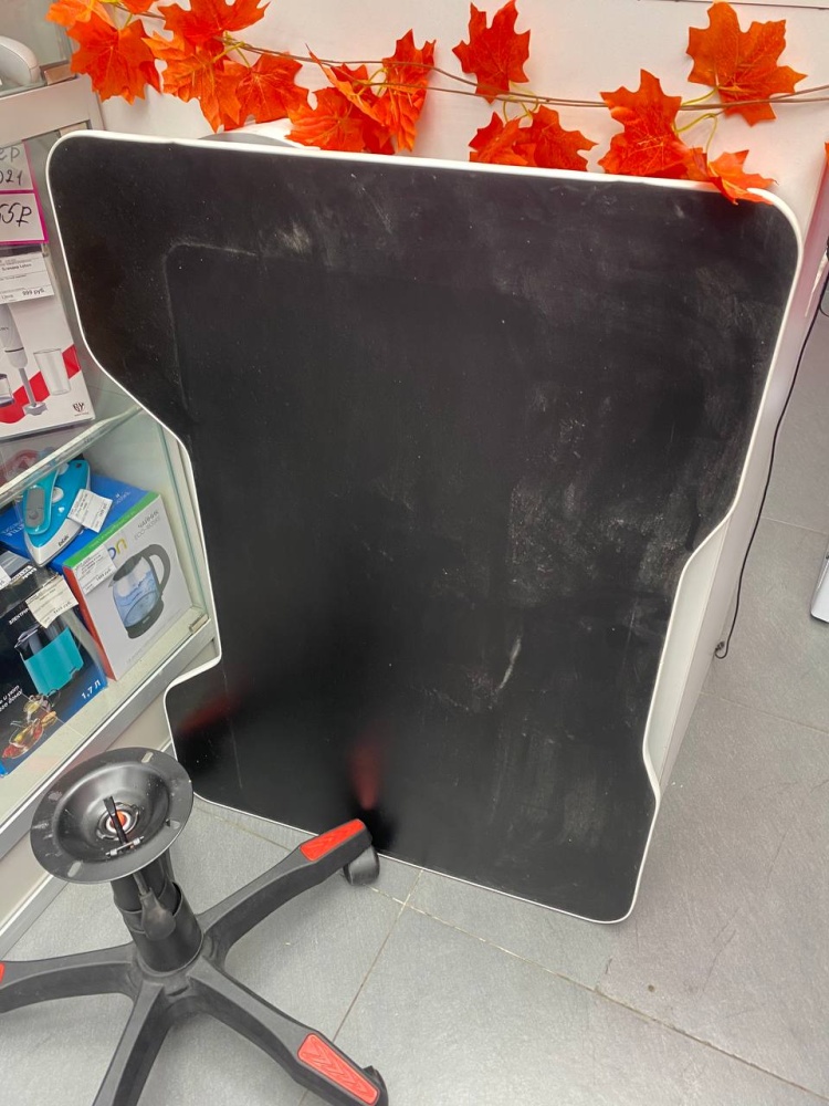 Стол игровой