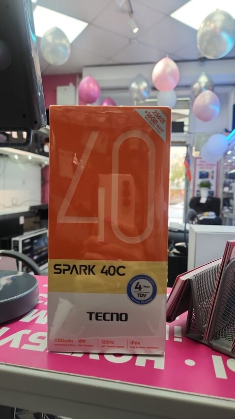 Мобильный телефон Tecno 40С 8-256