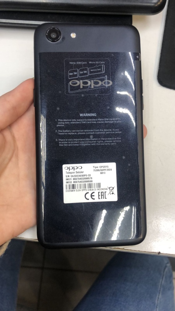 Смартфон Oppo A83