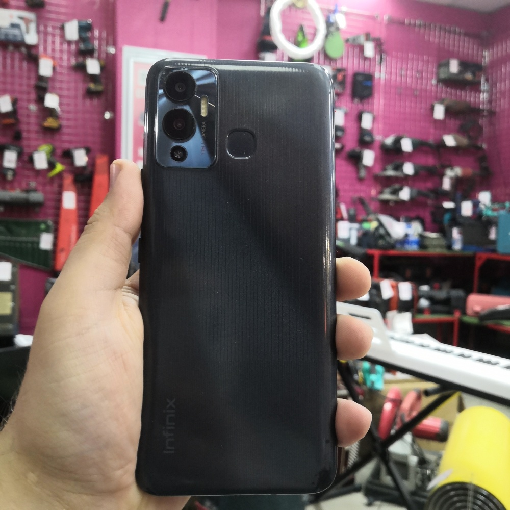 Мобильный телефон Infinix hot 12 play 4/64