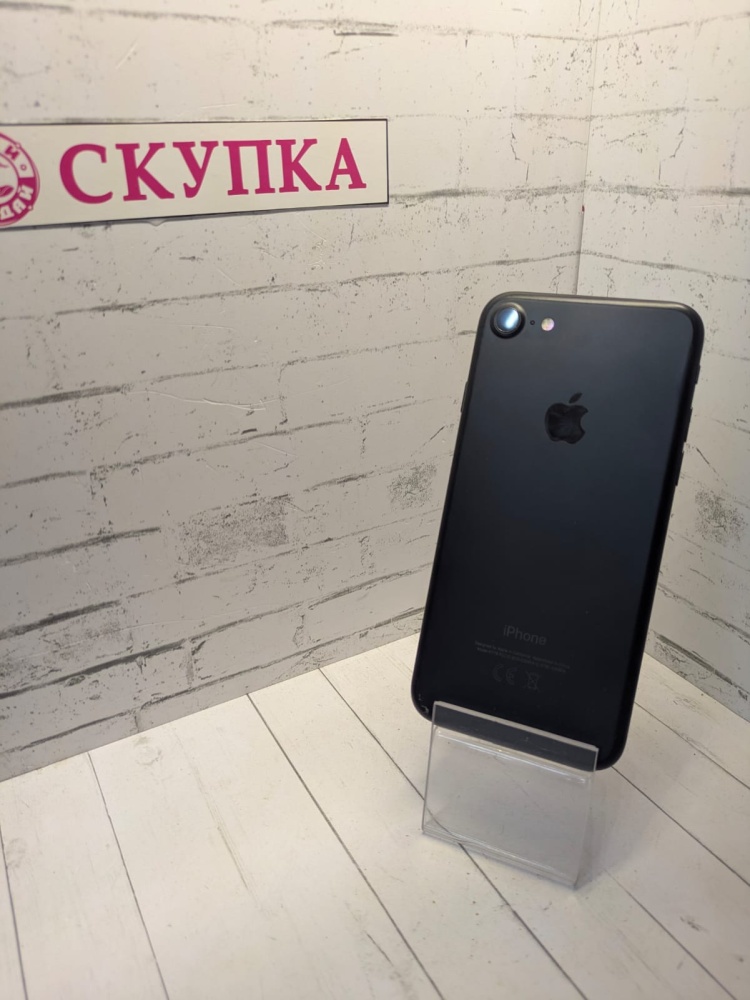 Смартфон iPhone 7 32Gb