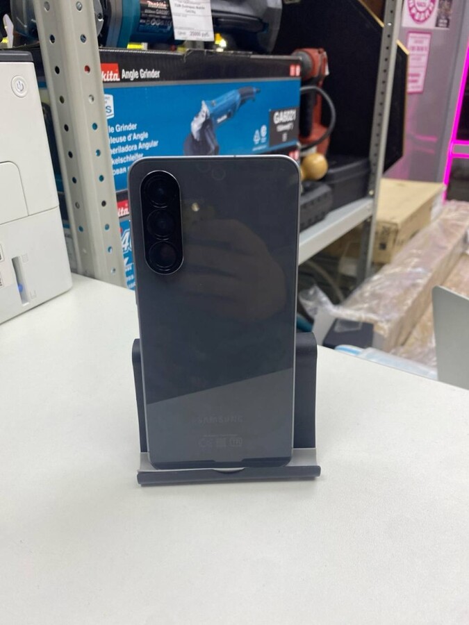 Смартфон Samsung A56 256gb