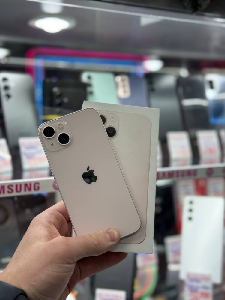 Смартфон iPhone 13 256 Gb