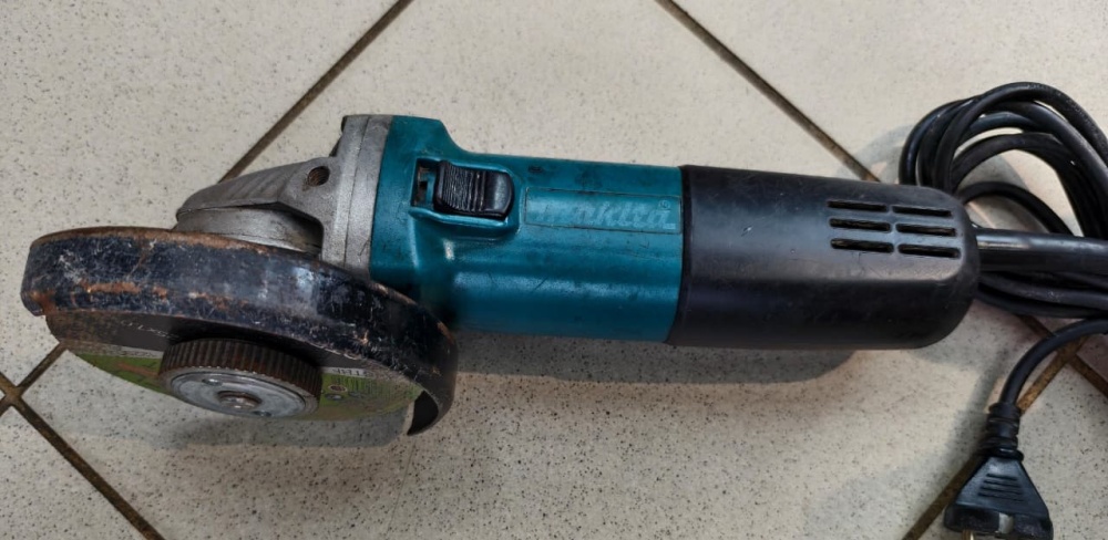 УШМ (Болгарка) Makita 9558HN