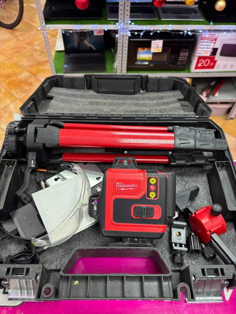 Лазерный уровень Milwaukee