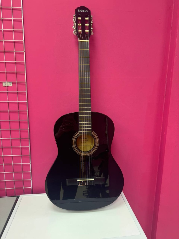 Гитара DAVINCI