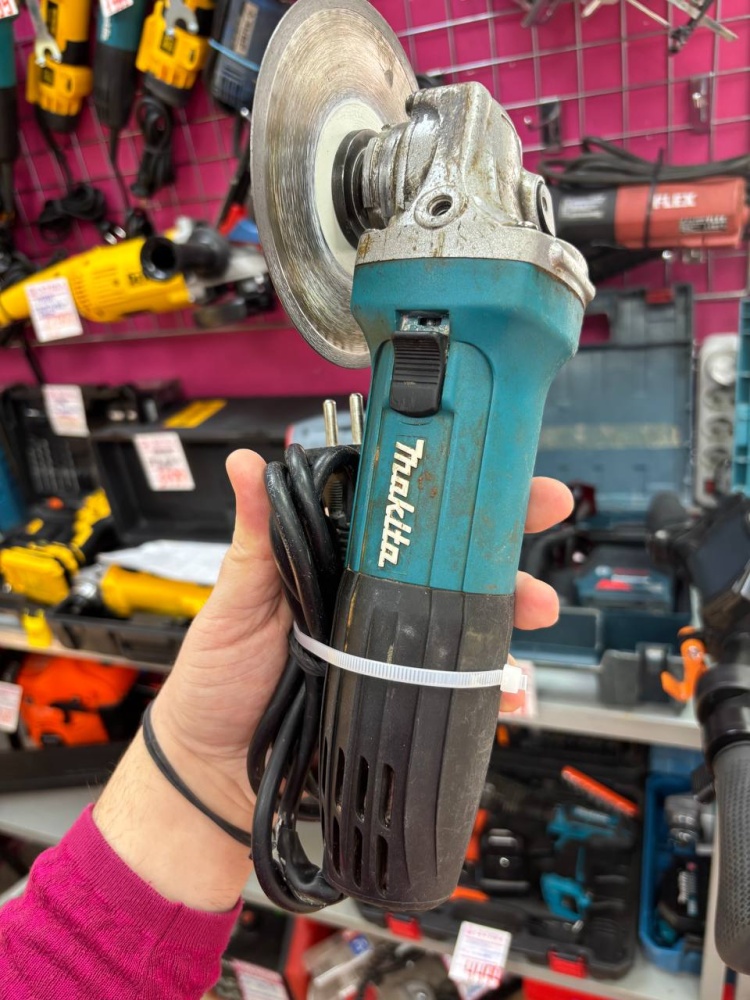 УШМ (Болгарка) Makita 125