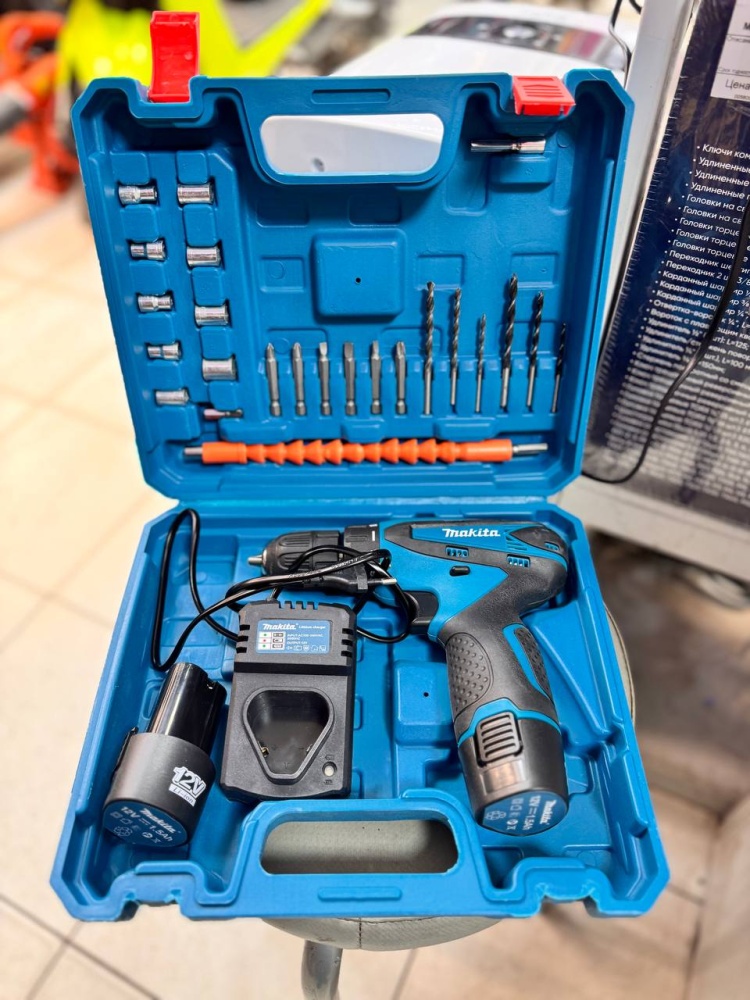 Шуруповерт MAKITA 12 V КОПИЯ