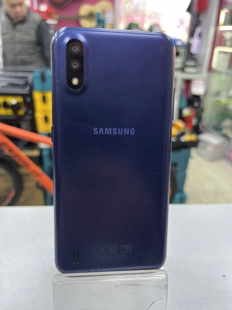 Смартфон Samsung A01 2/16