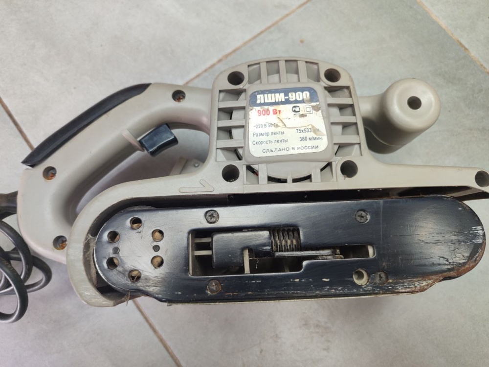 Шлифмашина Интерскол ЛШМ-900