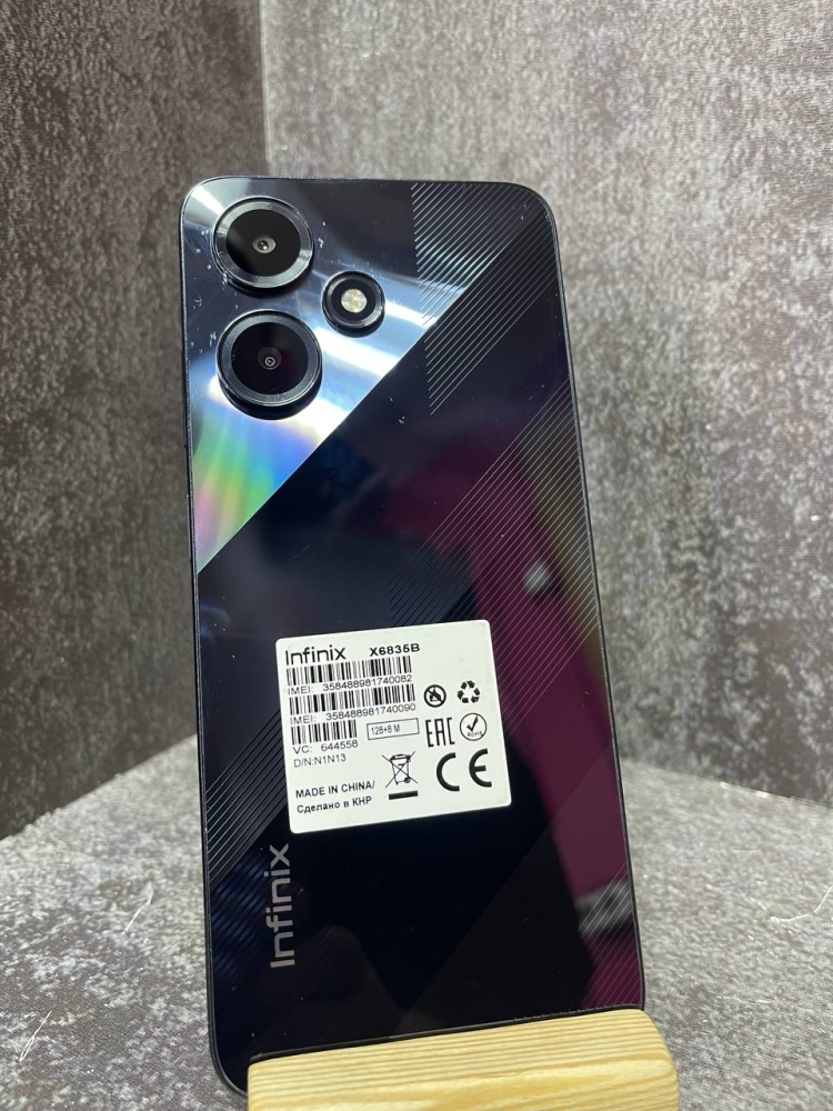 Мобильный телефон Infinix HOT 30 Play 8/128