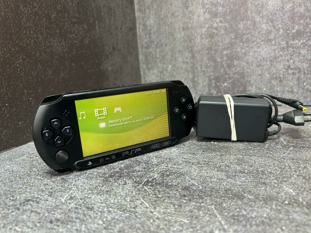 Игровая приставка PSP E1008