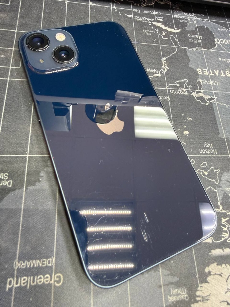 Смартфон iPhone 13 128 Gb