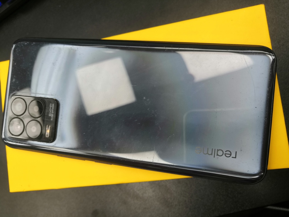 Смартфон Realme 8 8/128