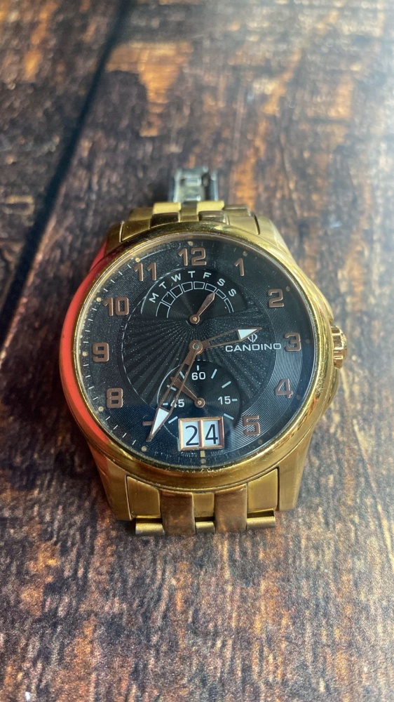 Часы Candino C4390