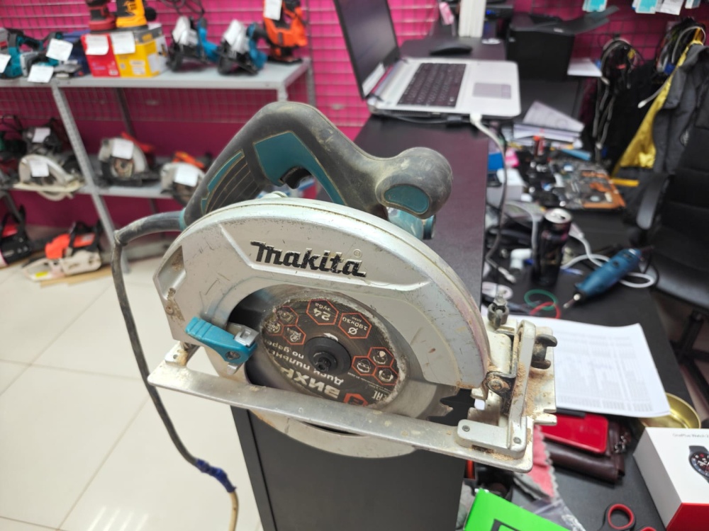 Циркулярная пила Makita