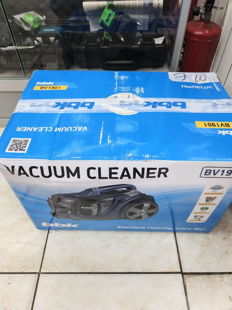 Пылесос BBK bv1901