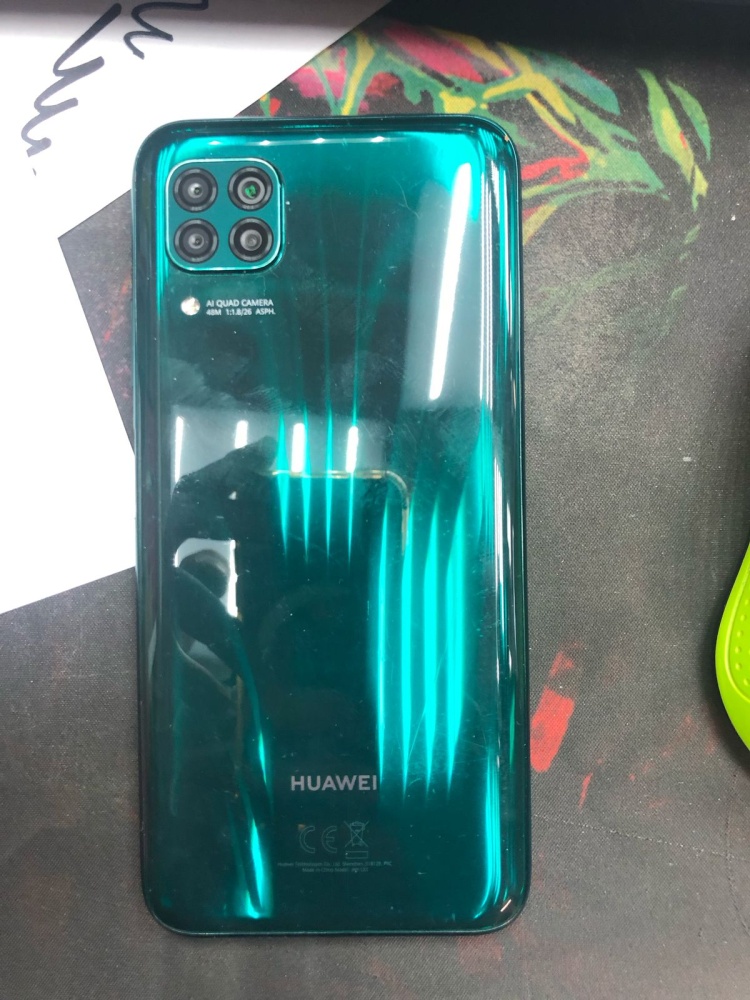 Смартфон Huawei P40 Lite