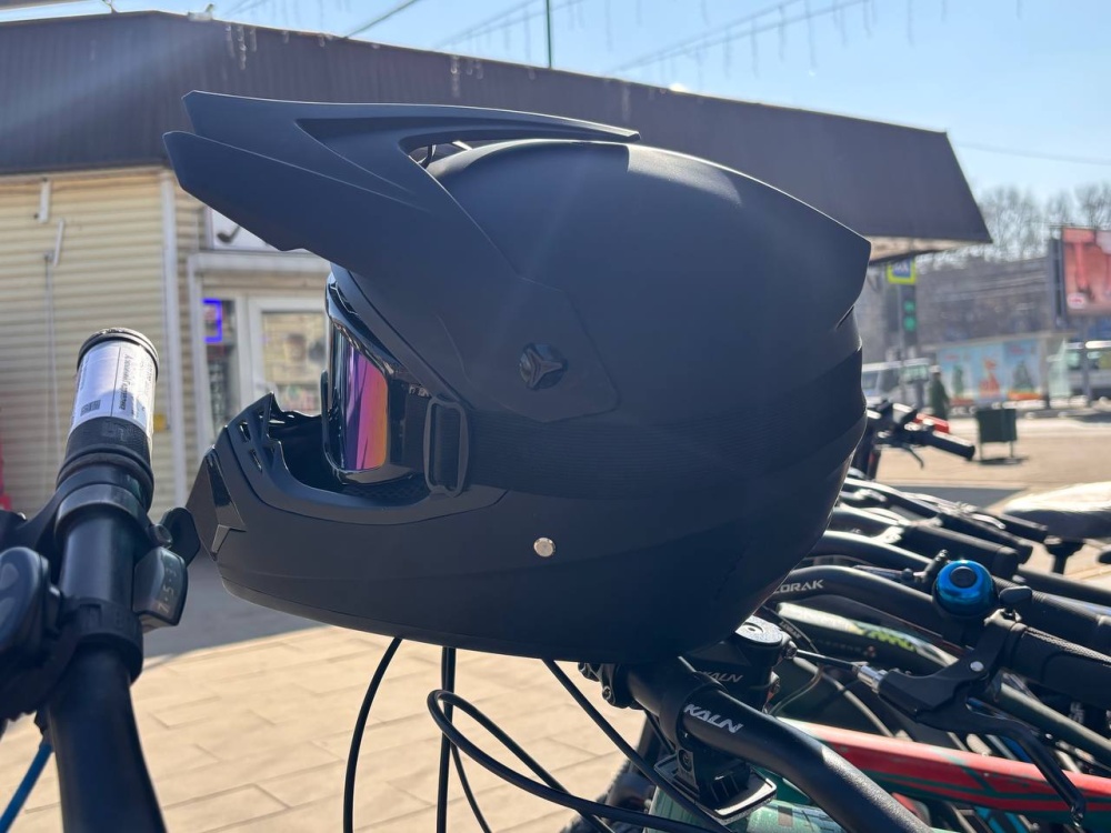 Шлем для мотокросса