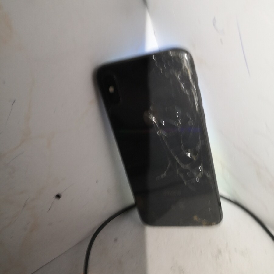 Смартфон iPhone X 64Gb