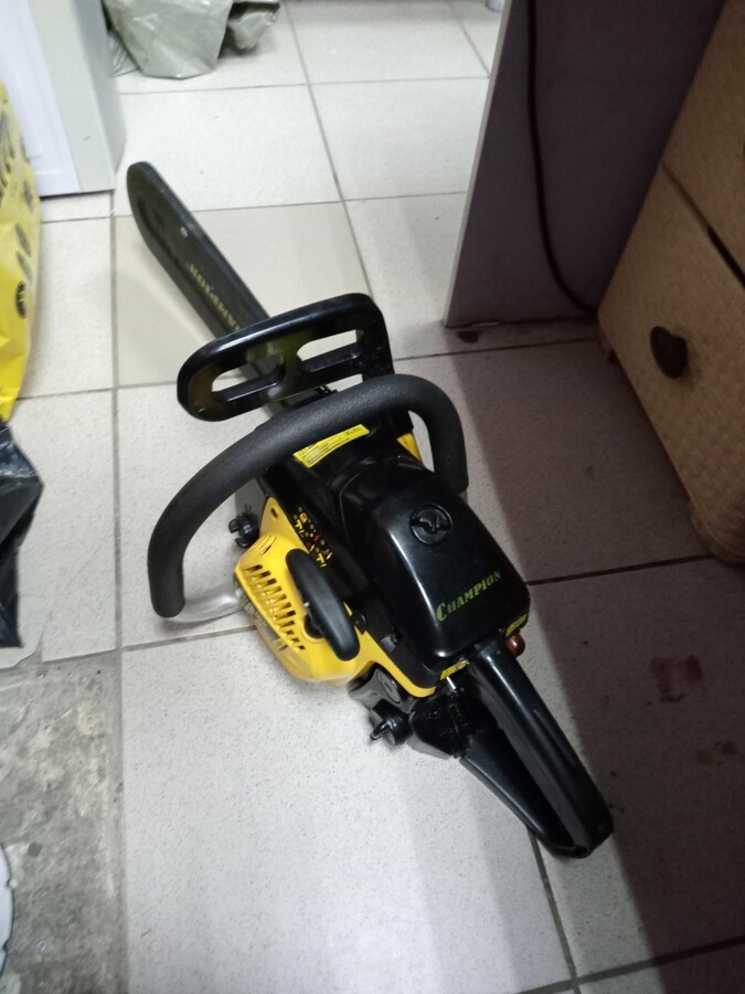 Бензопила CHAMPION 240