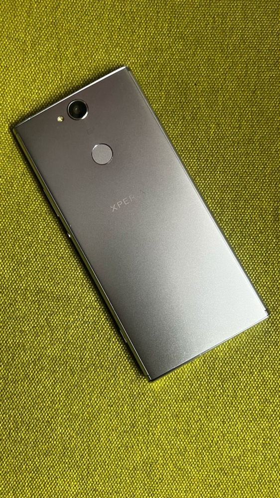 Мобильный телефон Sony Xperia XA2 Plus 4/64