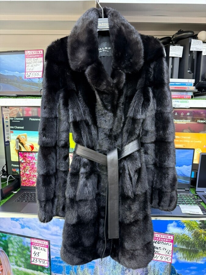 Шуба норковая черная