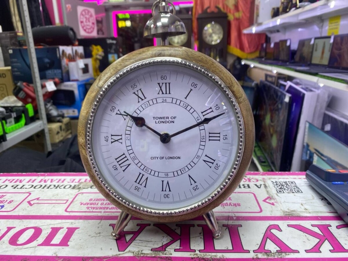 Часы Tower Of London