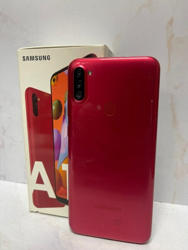 Смартфон Samsung A11 2/32