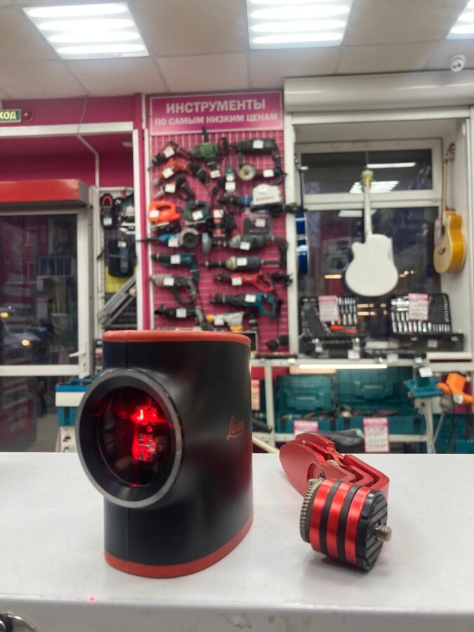 Лазерный уровень leica l2