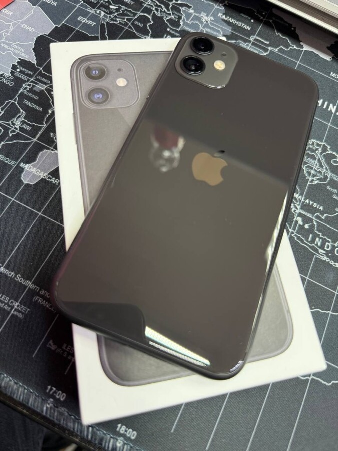 Смартфон iPhone 11 128 Gb