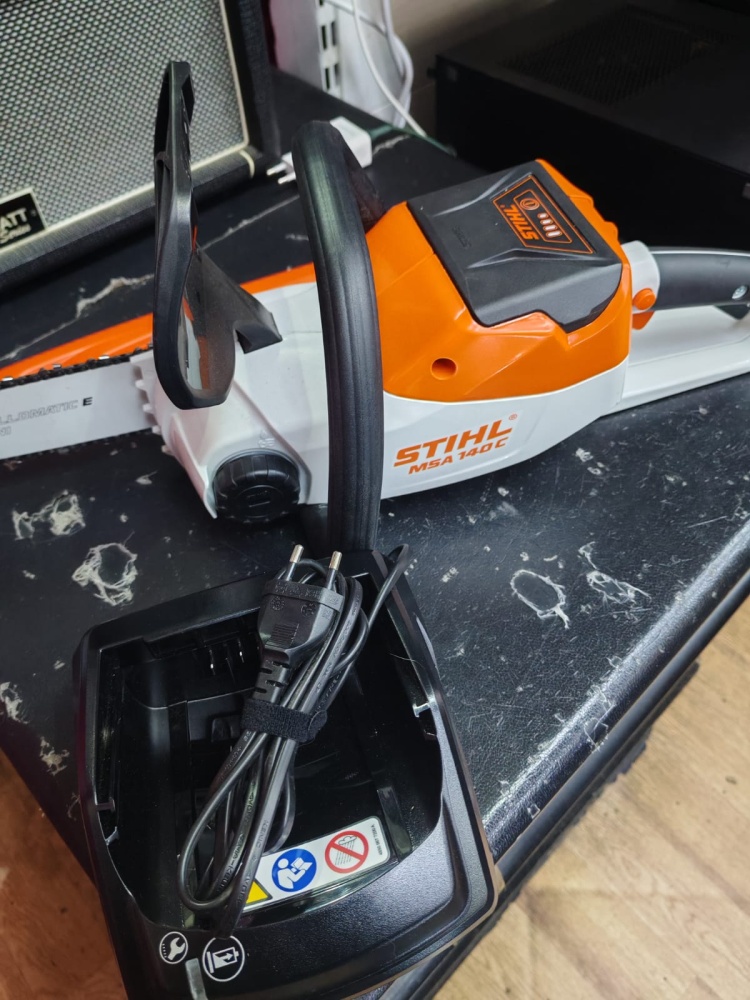 Цепная электропила Stihl MSA140C