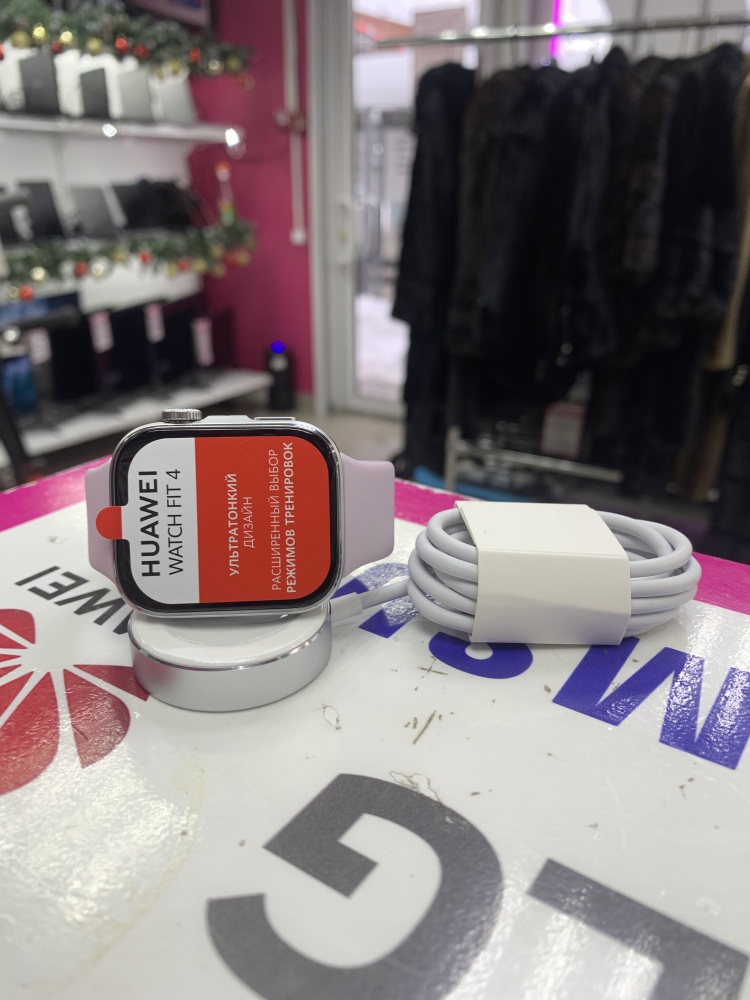 Смарт-часы HAWEI WATCH FIT 4