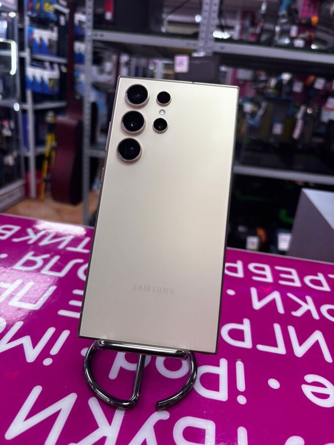 Смартфон Samsung S24 ultra 12/256