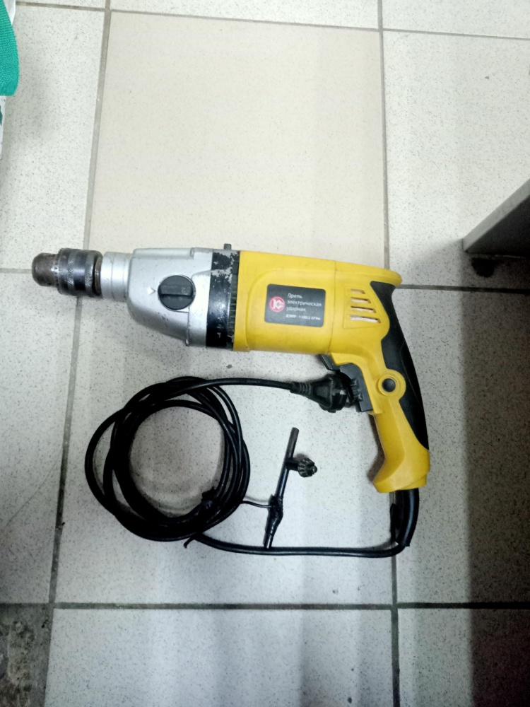 Дрель УДАРНАЯ КАЛИБР ДЭМР-1100/2