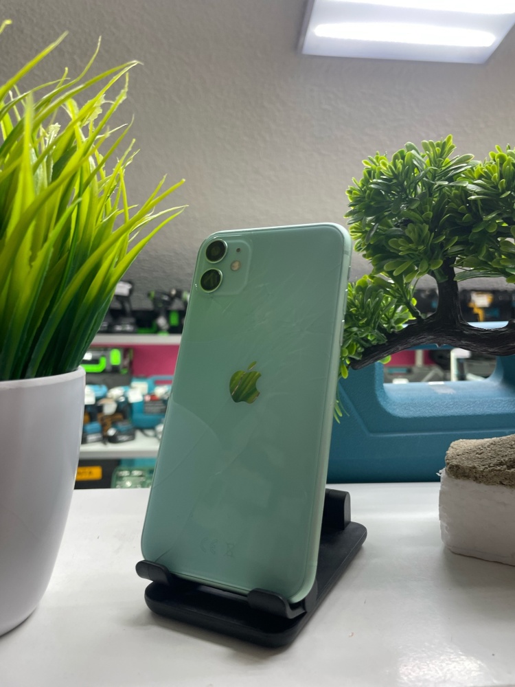 Смартфон iPhone 11 128 Gb