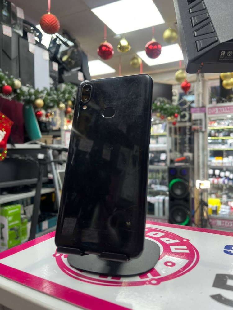 Смартфон Samsung A10S 2/32
