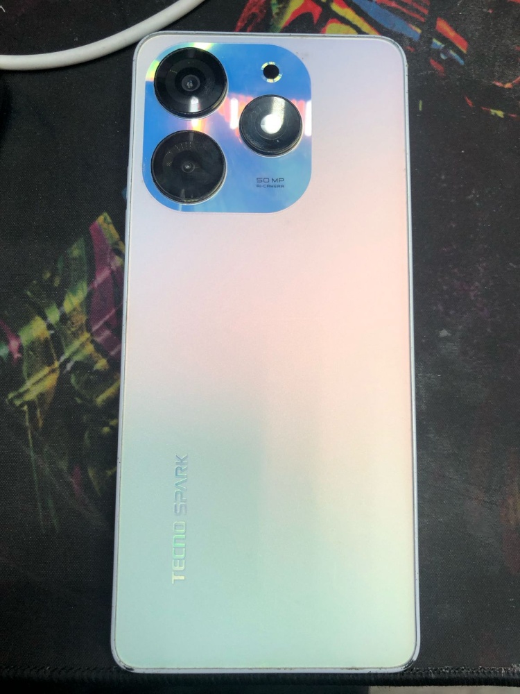 Мобильный телефон Tecno spark 10 pro 8/256