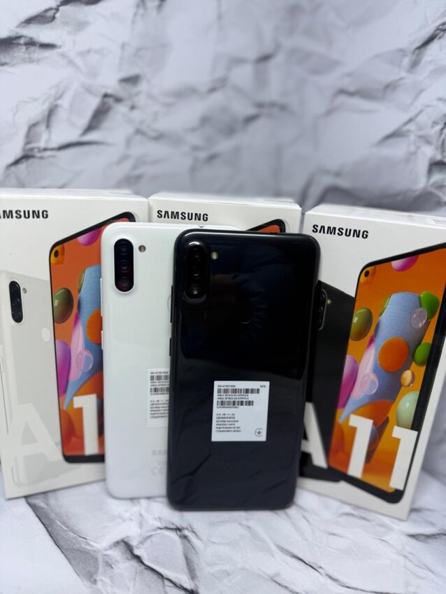 Смартфон Samsung A11 2/32