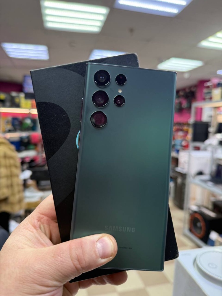 Смартфон Samsung S22 Ultra 12/512