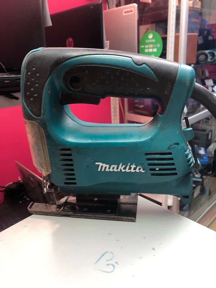 Лобзик Makita 4327